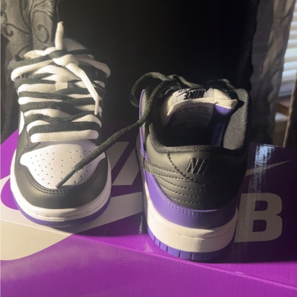 Nike SB Dunk Low - Picture 4 of 9